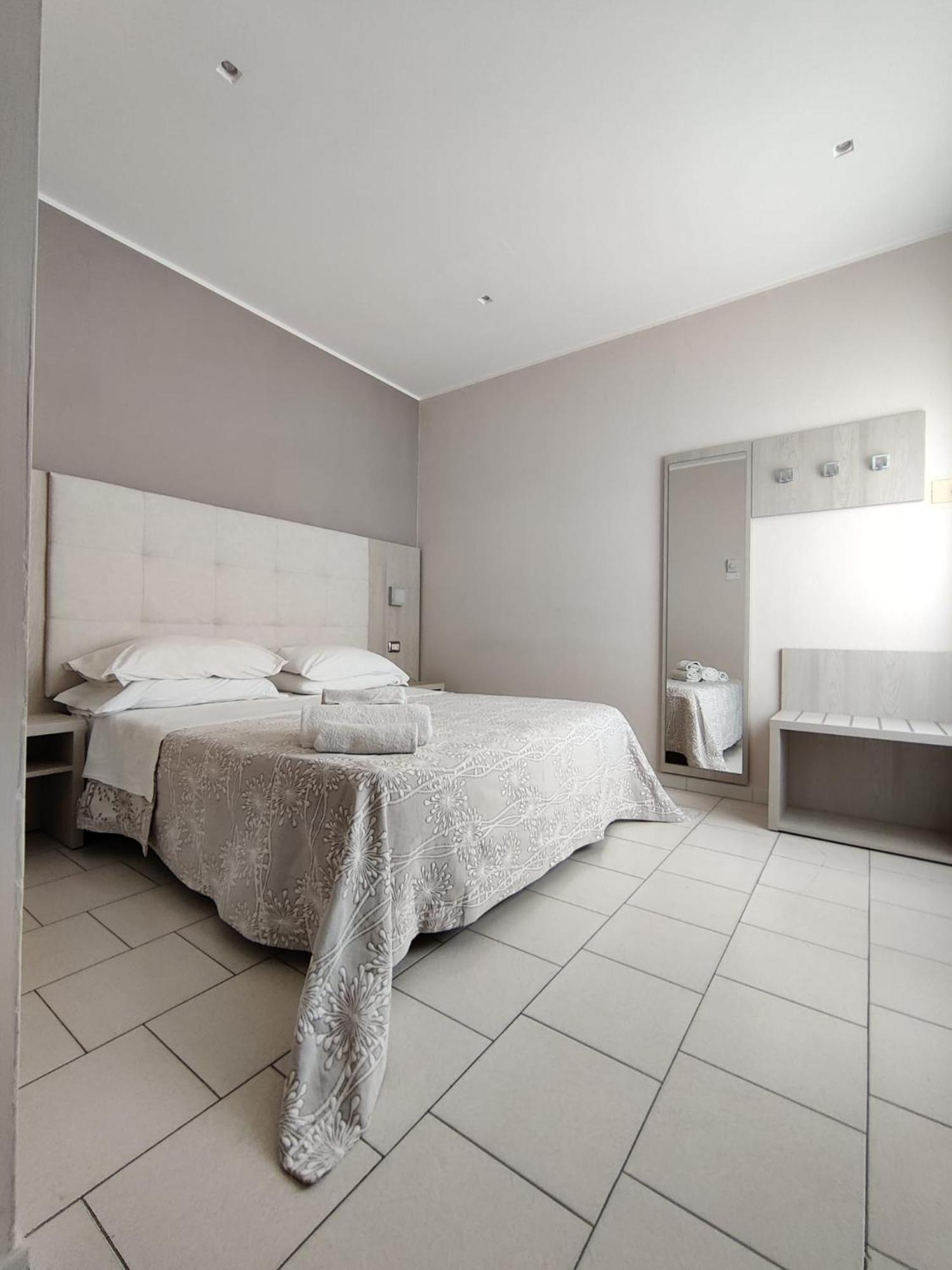 Hotel Stefan Room & Breakfast Gatteo a Mare Esterno foto