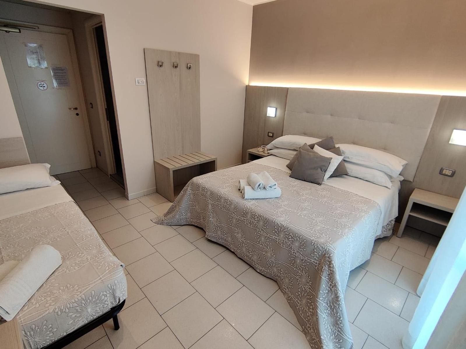 Hotel Stefan Room & Breakfast Gatteo a Mare Esterno foto