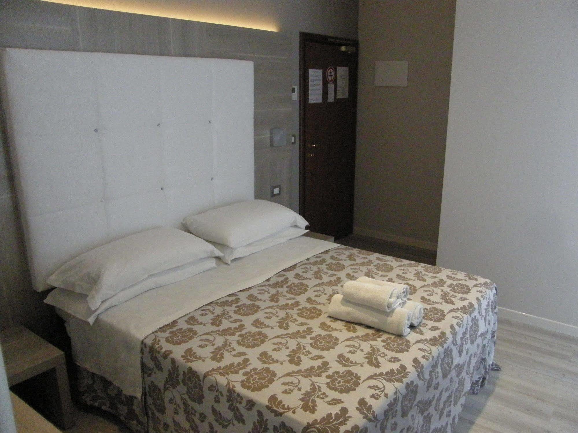 Hotel Stefan Room & Breakfast Gatteo a Mare Esterno foto